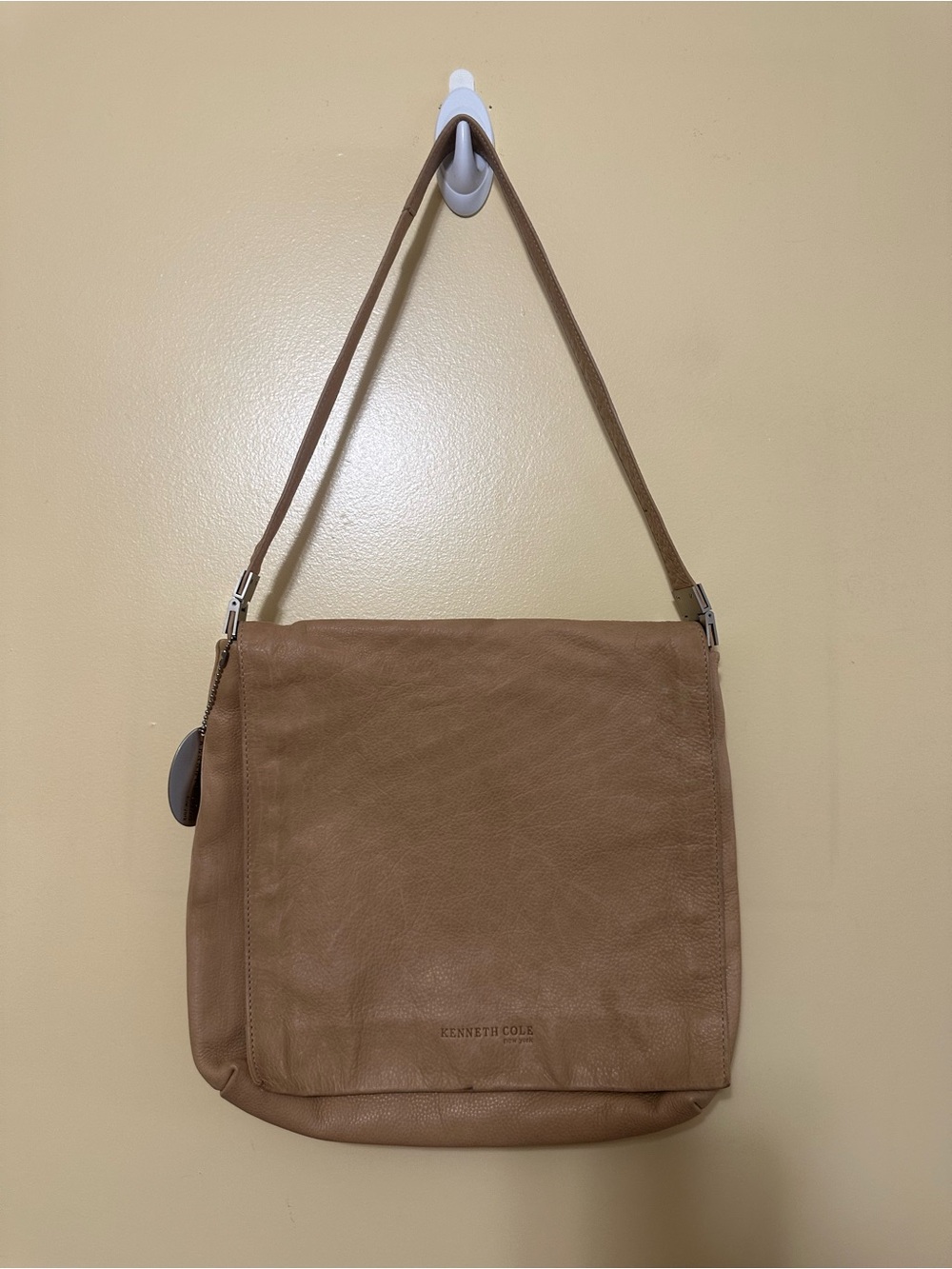 Kenneth Cole Leather Flap Over Shoulder Bag Unstructured Tan